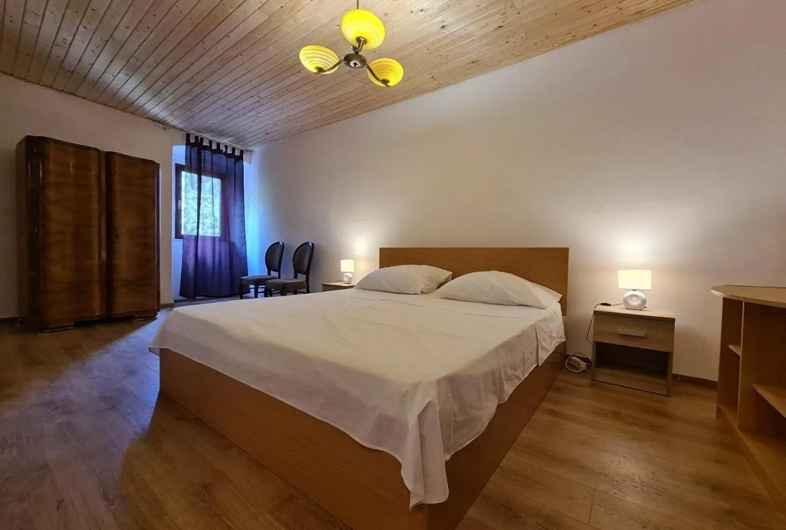 Ferienhaus Fuer 6 Personen Ca 90 Qm In Krnica, Istrien Bucht Von Rasa 0*, Krnica